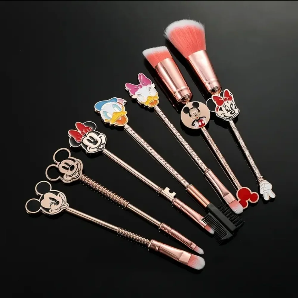 Disney Mickey and Friends Makeup Brush Set